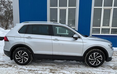Volkswagen Tiguan II, 2017 год, 2 050 000 рублей, 5 фотография