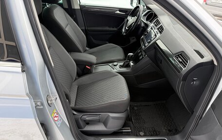 Volkswagen Tiguan II, 2017 год, 2 050 000 рублей, 11 фотография