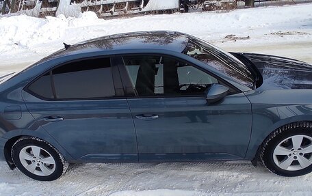 Skoda Superb III рестайлинг, 2019 год, 2 140 000 рублей, 4 фотография