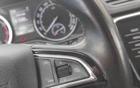 Skoda Superb III рестайлинг, 2019 год, 2 140 000 рублей, 20 фотография