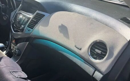 Chevrolet Cruze II, 2011 год, 700 000 рублей, 7 фотография