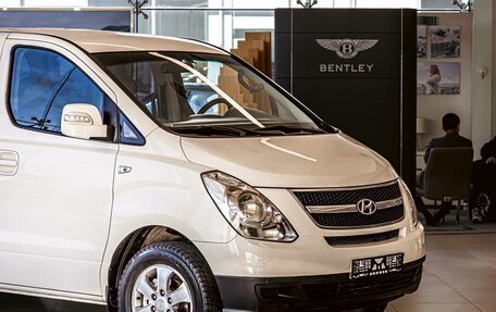 Hyundai Grand Starex Grand Starex I рестайлинг 2, 2015 год, 2 255 000 рублей, 9 фотография