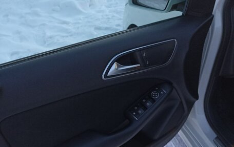 Mercedes-Benz B-Класс, 2012 год, 1 200 000 рублей, 14 фотография