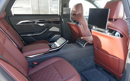 Audi A8, 2025 год, 17 999 000 рублей, 28 фотография