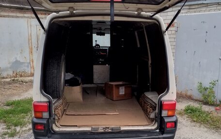 Volkswagen Transporter T4, 1997 год, 900 000 рублей, 3 фотография