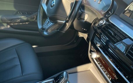 BMW 5 серия, 2018 год, 3 300 000 рублей, 17 фотография