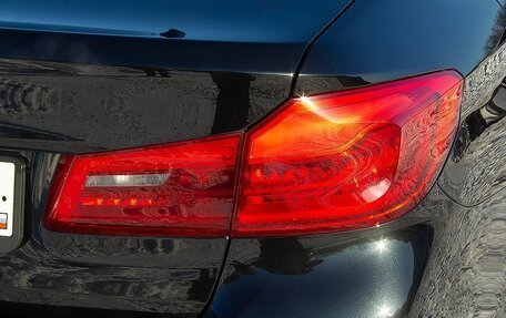 BMW 5 серия, 2018 год, 3 300 000 рублей, 21 фотография