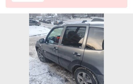 Chevrolet Niva I рестайлинг, 2019 год, 730 000 рублей, 4 фотография