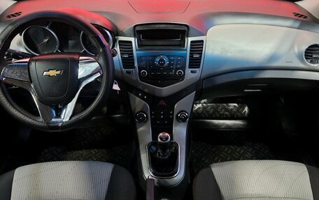 Chevrolet Cruze II, 2012 год, 555 000 рублей, 9 фотография