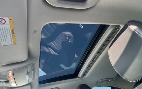 Mercedes-Benz E-Класс, 2019 год, 3 500 000 рублей, 23 фотография