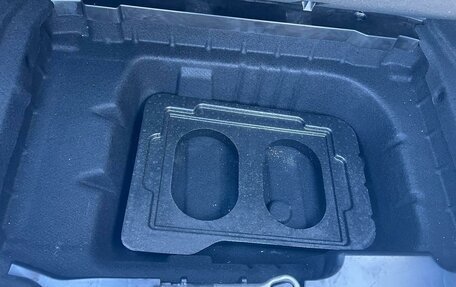 Mercedes-Benz E-Класс, 2019 год, 3 500 000 рублей, 28 фотография