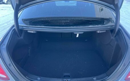 Mercedes-Benz E-Класс, 2019 год, 3 500 000 рублей, 27 фотография