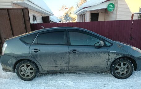 Toyota Prius, 2006 год, 490 000 рублей, 3 фотография