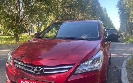 Hyundai Solaris II рестайлинг, 2015 год, 1 150 000 рублей, 1 фотография