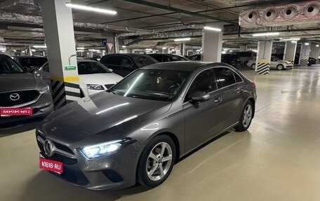 Mercedes-Benz A-Класс, 2018 год, 3 000 000 рублей, 1 фотография