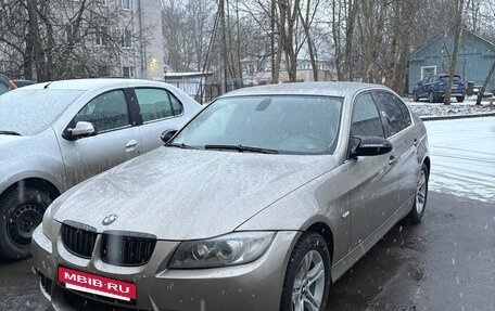 BMW 3 серия, 2007 год, 800 000 рублей, 8 фотография