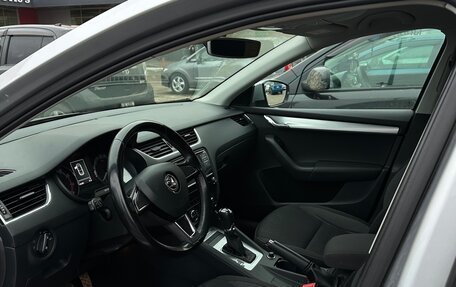 Skoda Octavia, 2017 год, 1 999 999 рублей, 8 фотография