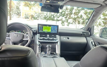 Toyota Land Cruiser, 2021 год, 9 300 000 рублей, 13 фотография