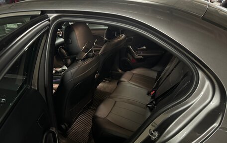 Mercedes-Benz A-Класс, 2018 год, 3 000 000 рублей, 6 фотография