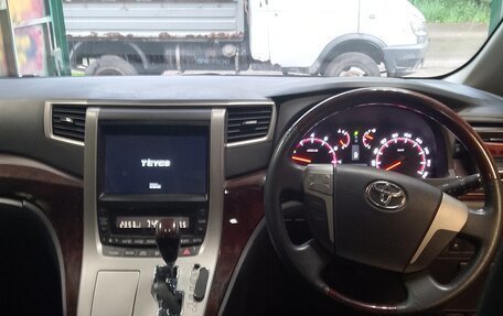 Toyota Vellfire I, 2013 год, 2 500 000 рублей, 9 фотография