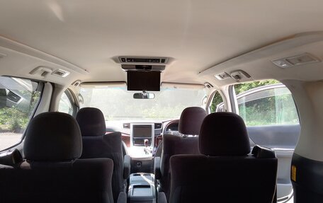 Toyota Vellfire I, 2013 год, 2 500 000 рублей, 22 фотография