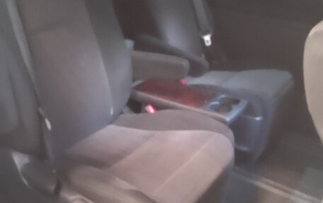 Toyota Vellfire I, 2013 год, 2 500 000 рублей, 20 фотография