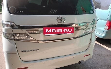 Toyota Vellfire I, 2013 год, 2 500 000 рублей, 29 фотография