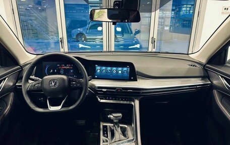 Changan CS35 Plus, 2023 год, 2 190 000 рублей, 10 фотография