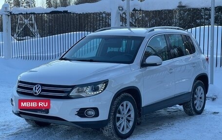 Volkswagen Tiguan I, 2011 год, 1 369 000 рублей, 3 фотография