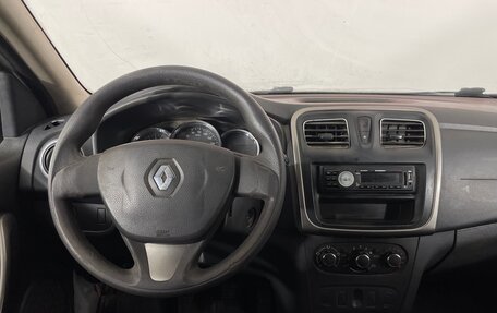 Renault Logan II, 2017 год, 480 000 рублей, 11 фотография