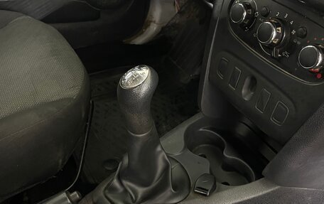 Renault Logan II, 2017 год, 480 000 рублей, 16 фотография