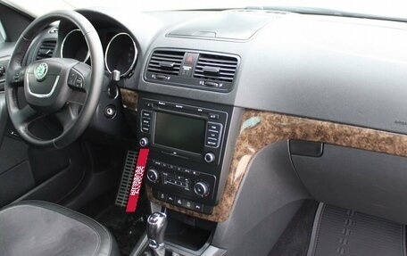 Skoda Yeti I рестайлинг, 2013 год, 1 399 000 рублей, 22 фотография