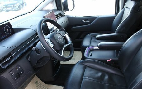 Hyundai Staria, 2022 год, 4 990 000 рублей, 14 фотография