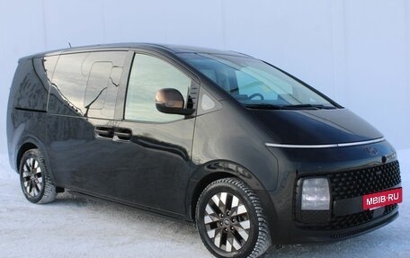 Hyundai Staria, 2022 год, 4 990 000 рублей, 3 фотография