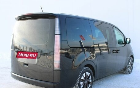 Hyundai Staria, 2022 год, 4 990 000 рублей, 7 фотография