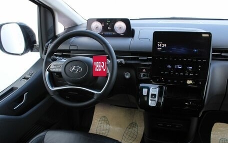 Hyundai Staria, 2022 год, 4 990 000 рублей, 24 фотография