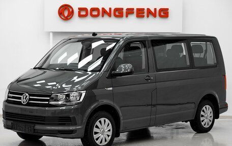 Volkswagen Caravelle T6 рестайлинг, 2019 год, 3 399 000 рублей, 3 фотография