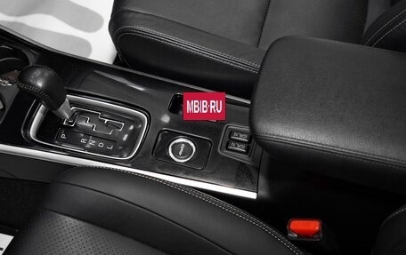 Mitsubishi Outlander III рестайлинг 3, 2017 год, 1 699 000 рублей, 11 фотография