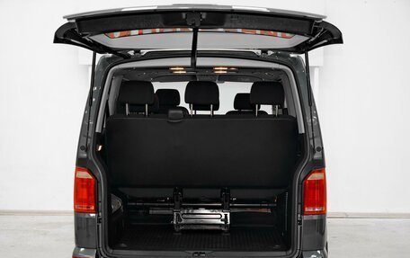 Volkswagen Caravelle T6 рестайлинг, 2019 год, 3 399 000 рублей, 11 фотография