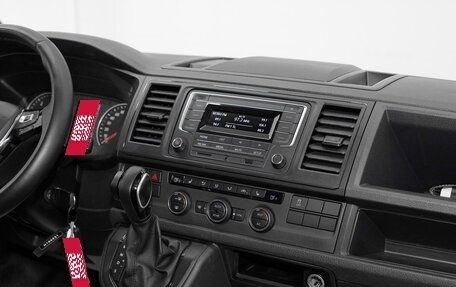 Volkswagen Caravelle T6 рестайлинг, 2019 год, 3 399 000 рублей, 8 фотография