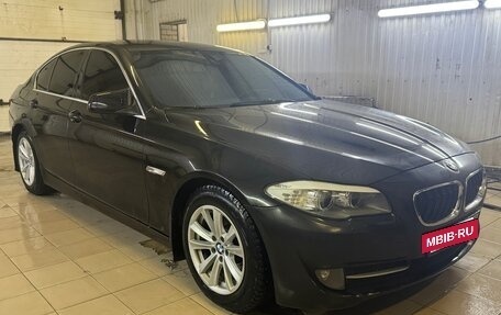 BMW 5 серия, 2012 год, 1 450 000 рублей, 2 фотография