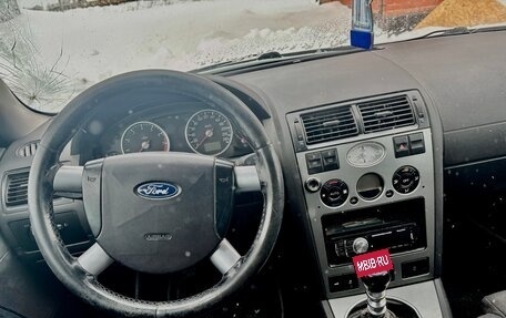 Ford Mondeo III, 2001 год, 280 000 рублей, 2 фотография