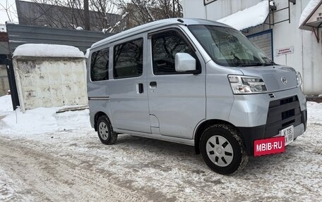 Daihatsu Hijet X, 2021 год, 870 000 рублей, 3 фотография