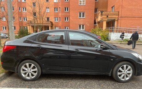 Hyundai Solaris II рестайлинг, 2011 год, 675 000 рублей, 5 фотография