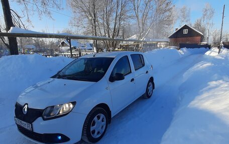 Renault Sandero II рестайлинг, 2016 год, 685 000 рублей, 2 фотография