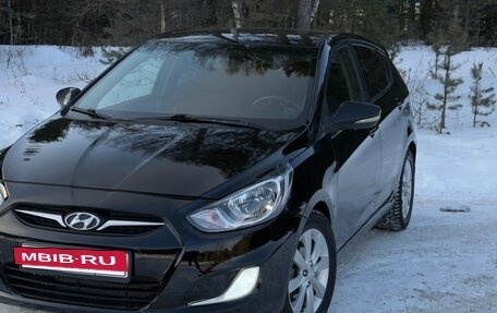 Hyundai Solaris II рестайлинг, 2012 год, 637 000 рублей, 2 фотография