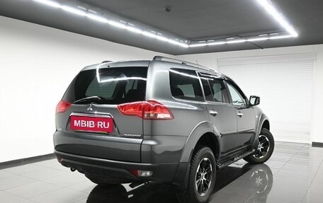 Mitsubishi Pajero Sport II рестайлинг, 2014 год, 1 745 000 рублей, 2 фотография