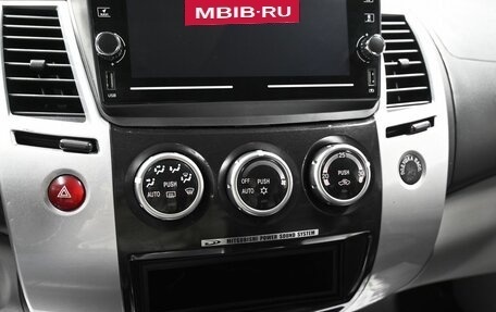 Mitsubishi Pajero Sport II рестайлинг, 2014 год, 1 745 000 рублей, 17 фотография