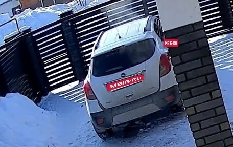 Opel Mokka I, 2014 год, 1 200 000 рублей, 2 фотография