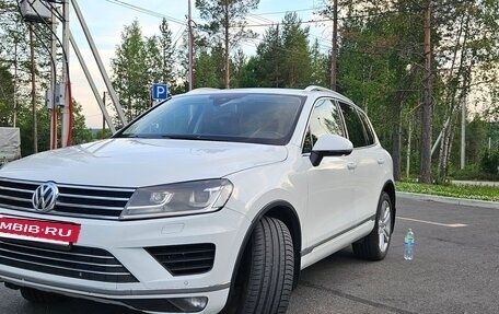 Volkswagen Touareg III, 2015 год, 2 400 000 рублей, 6 фотография